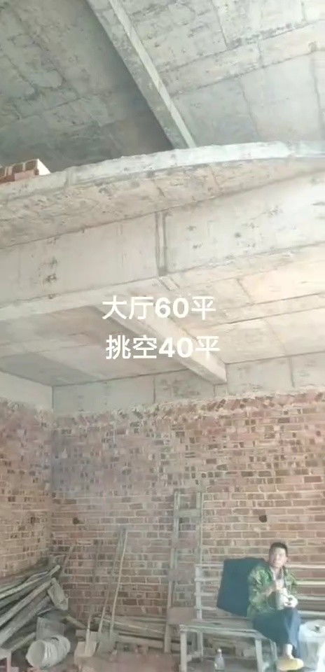 钢筋工脑洞大开,设计的圆形楼梯没谁了